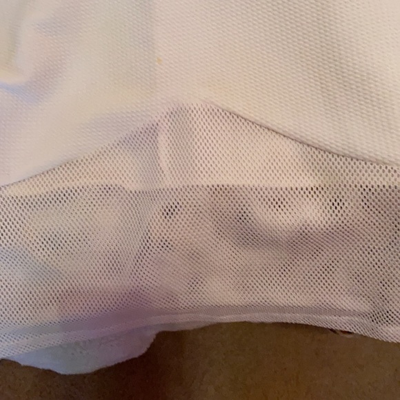 A’gaci white skirt with zipper on back - Picture 2 of 4